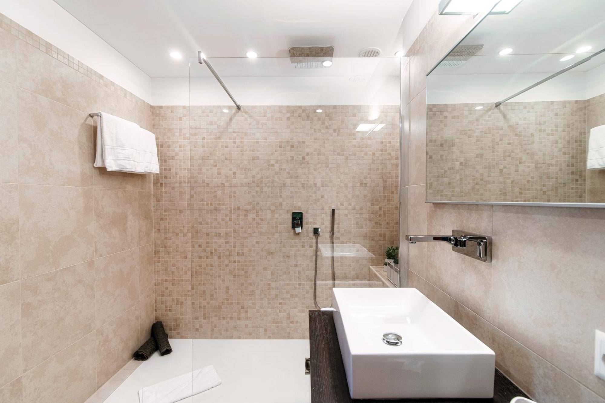 Apartment The By Quokka 360 - Next To Lido Di *